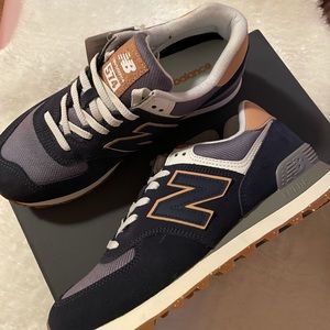 NIB Women’s Size 9 New Balance Sustainable 574’s in Navy